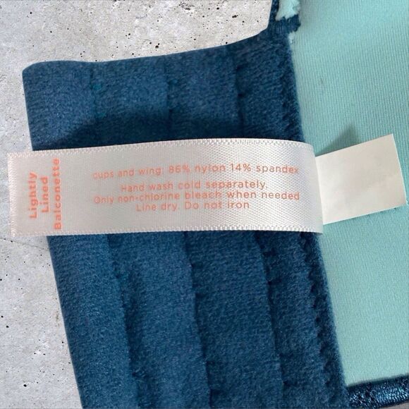 Cacique 46DD Invisible Back Smoother Bra Lace Lightly Lined Balconette Teal NWT - Picture 6 of 12